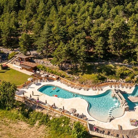 Camping Rcn Les Collines De Castellane Exterior photo