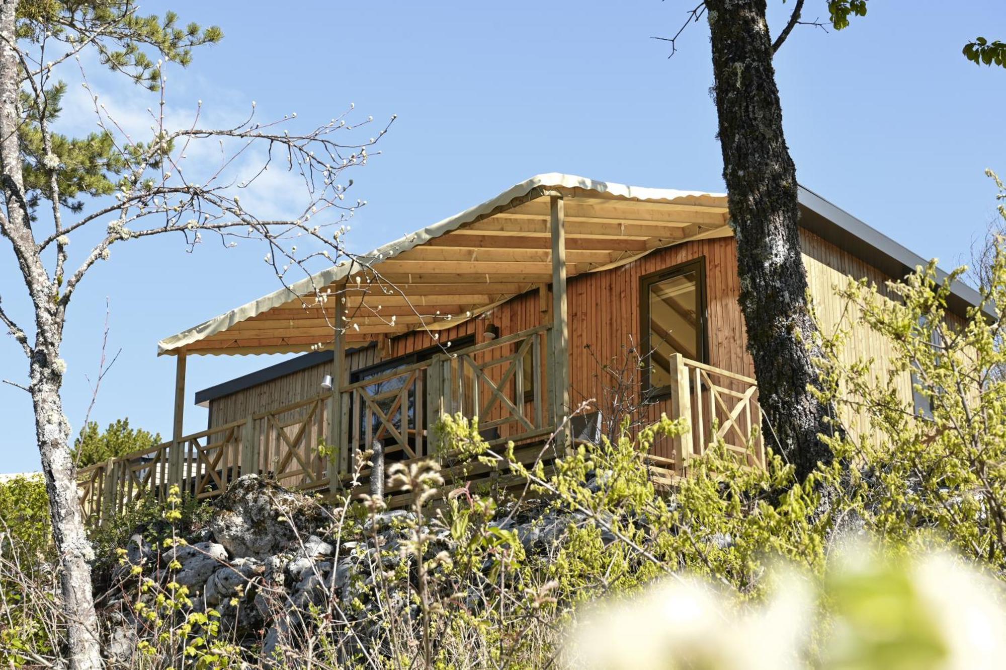 Camping Rcn Les Collines De Castellane Exterior photo