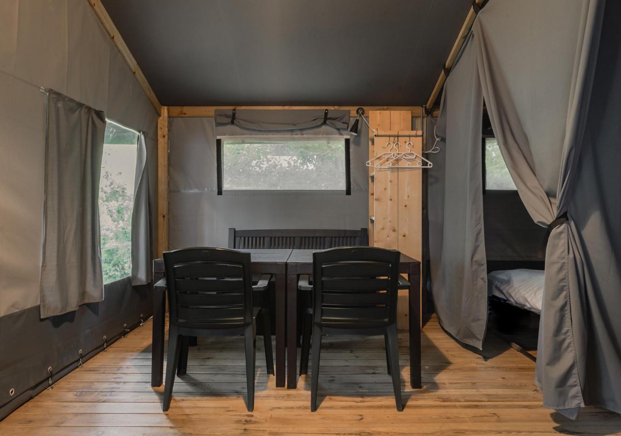 Camping Rcn Les Collines De Castellane Exterior photo