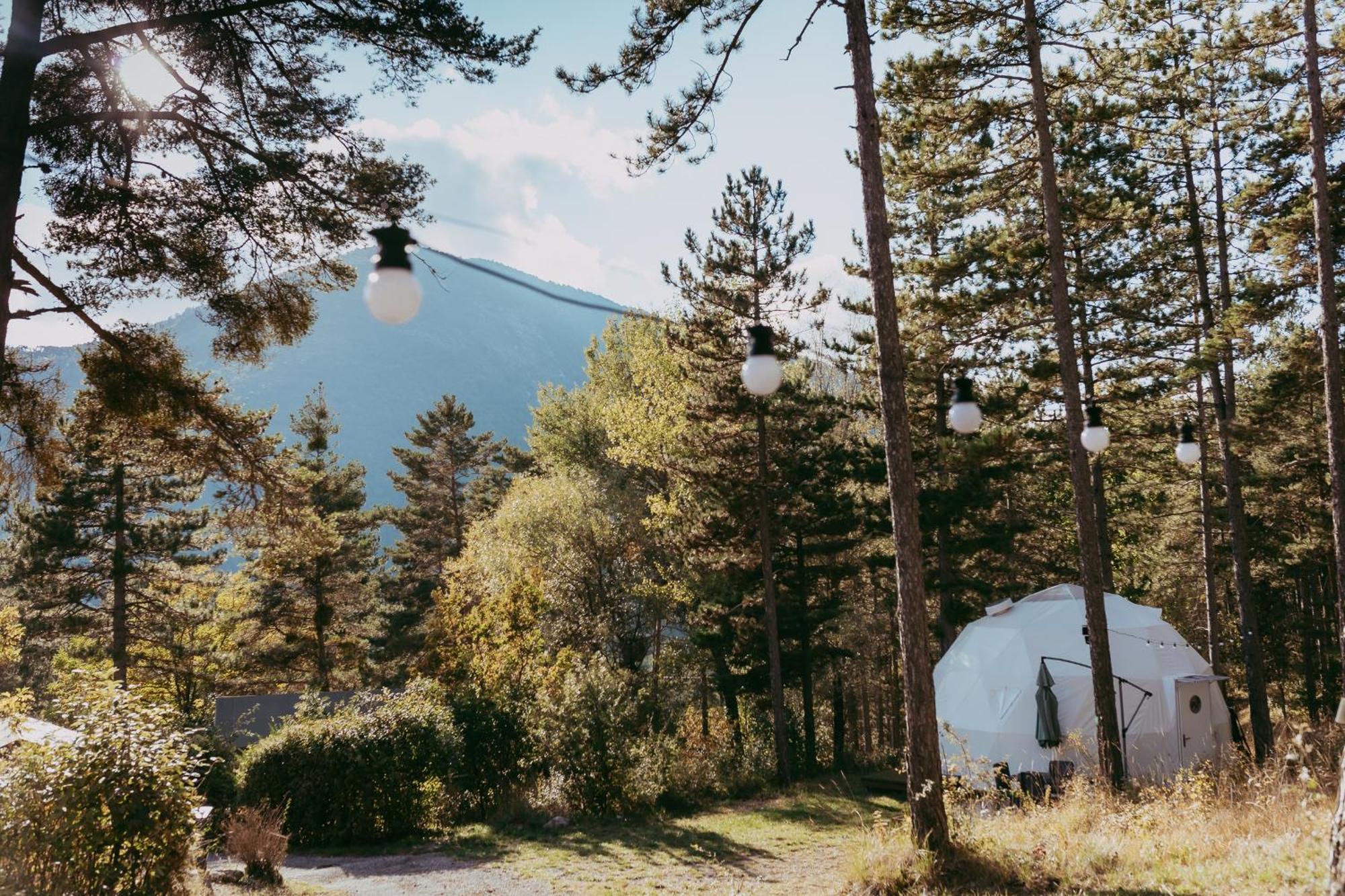 Camping Rcn Les Collines De Castellane Exterior photo